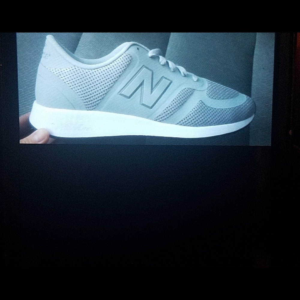 10 1/2 NEW BALANCE